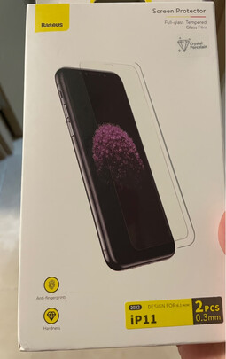 手机贴膜