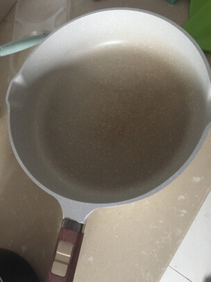 麦饭石不粘锅