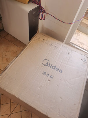 %title插图%num 美的(Midea)极地全智能套系 麒麟J600S 京东小家智能生态 家用RO反渗透直饮台下净水器 双出水MRC1882-600G