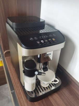 %title插图%num 新品 德龙Delonghi进口全自动家用咖啡机 E LattePlus图标触摸控制一键多种奶咖 E LattePlus