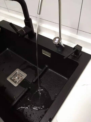 净水器|【电商快报】史密斯净水器和沁园净水器哪个好？差距大不大？