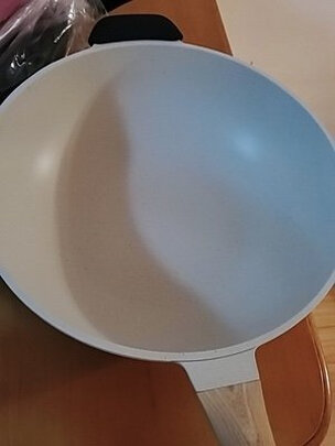 麦饭石不粘锅