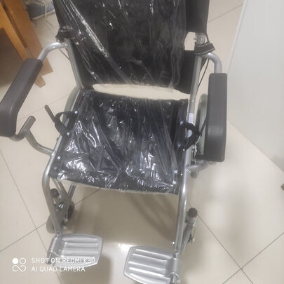 手动折叠轮椅