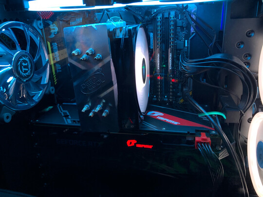 %title插图%num Tt(Thermaltake)额定600W BT 600W 电脑电源(80PLUS铜牌/全模组/全日系电容/智能温控风扇/支持背线)
