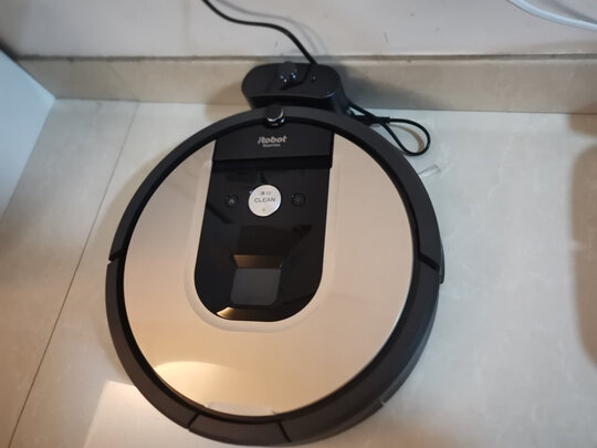 irobot扫地机器人充电