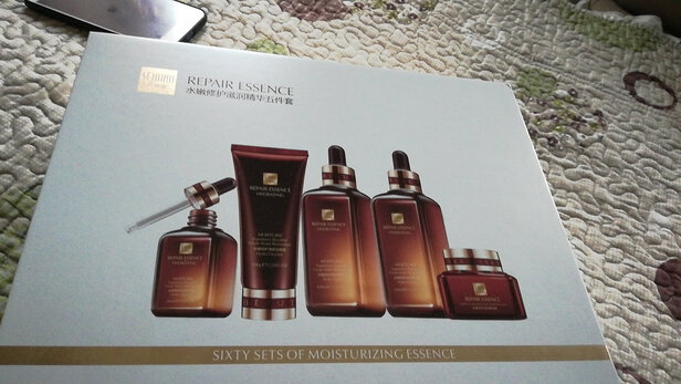 色娜娜（Senana Marina）小棕瓶修护五件套护肤品怎么样?到底有没有效果呢?