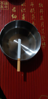 烟灰缸