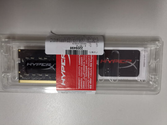金士顿HX424S14IB/8对比三星DDR4 8GB 笔记本内存有什么区别？体质哪个更好？哪个效果惊艳？