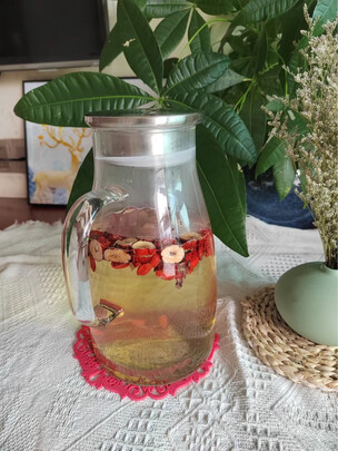玻璃水杯