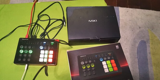%title插图%num 得胜(TAKSTAR)MX1手机声卡套装 直播K歌设备全套主播便携式外置声卡 户外唱歌录音电脑通用变声随身播