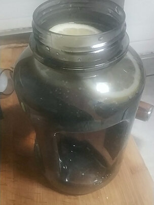 运动水杯