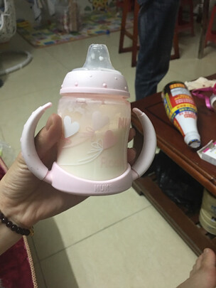 宝宝鸭嘴杯