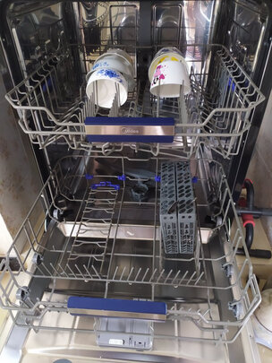 洗碗机|【今日头条】美的RX600洗碗机怎么样?上用三天讲体验实情真相？