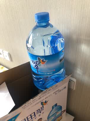 一:选购阿尔卑斯5l*4桶天然矿泉水建议
