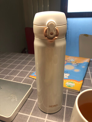 保温杯