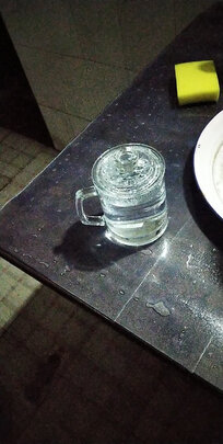 玻璃杯