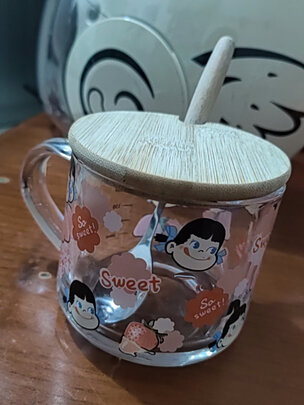 玻璃杯