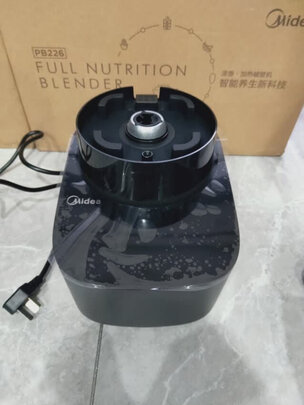 破壁机|外观展示美的破壁机对比九阳破壁机哪个好？具体区别在哪里？