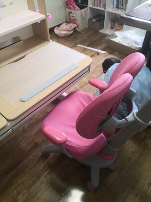 七色花儿童学习桌椅怎么样讲一讲体验后感受