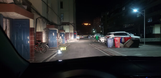 汽车灯泡
