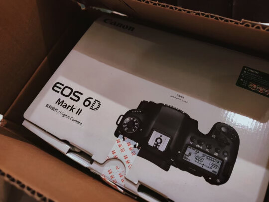 %title插图%num 佳能(Canon)EOS 6D Mark II 6D2全画幅单反相机 单机身 (约2620万像素/4K延时短片)