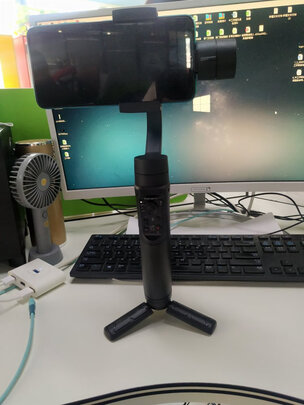 手持稳定器