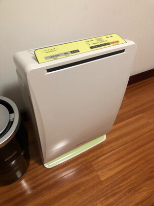 松下|看完不迷路：松下和夏普空气净化器哪个好？讲一讲体验真相