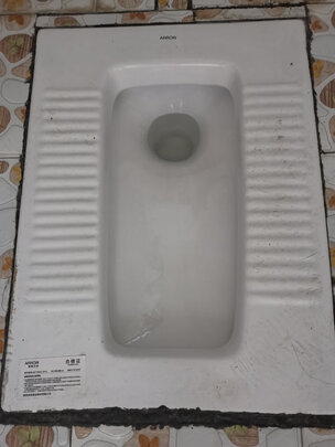 水箱蹲便器