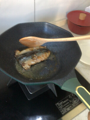 麦饭石不粘锅