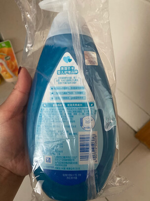 婴儿洗发水