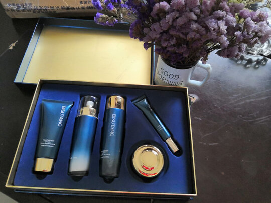 碧素堂多肽护肤品套装怎么样?到底有没有效果呢?