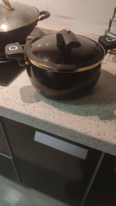 不粘汤锅