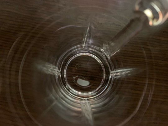 玻璃杯