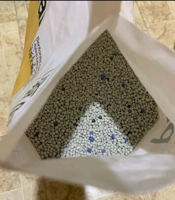膨润土猫砂