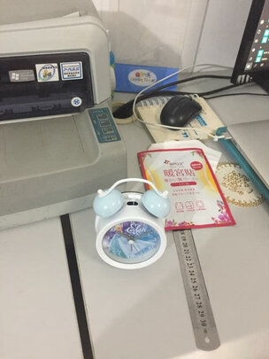 闹钟
