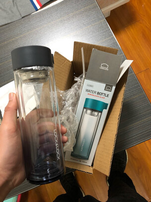 玻璃杯