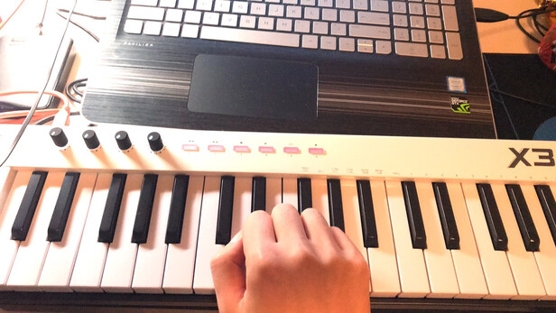 MIDI键盘