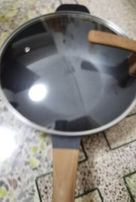麦饭石不粘锅