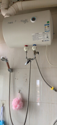 京东美的电热水器安装服务对比京东美的电热水器安装服务区别明显不？安装哪个比较负责？哪个配件齐全？