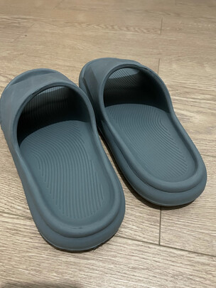拖鞋