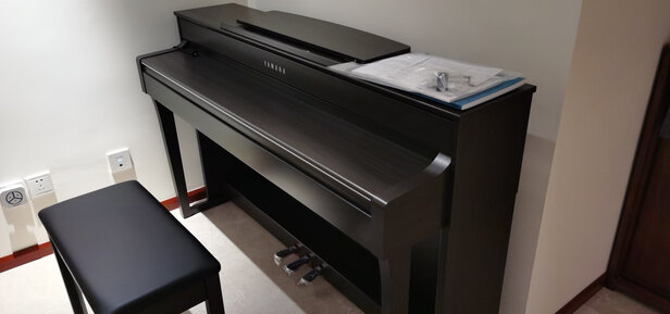 雅马哈（YAMAHA）CLP-725WH白色88键重锤数码智能电钢琴 