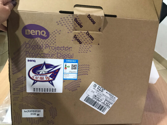 明基E320是哪里生产的，值吗