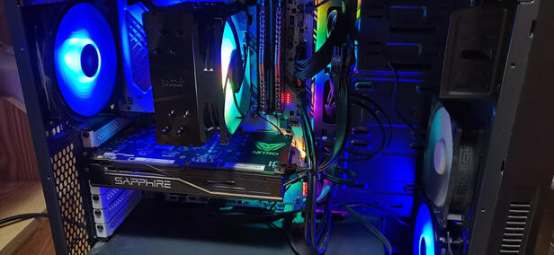 七彩虹CVN|七彩虹CVN Z690 GAMING FROZEN V21主板独家揭秘评测真相,不看后悔!