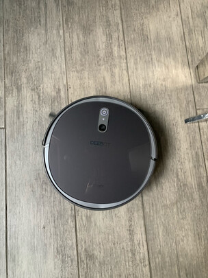 扫地机器人|评测细节：内幕感受:科沃斯DS35扫地机器人怎么样?真的很烂曝感受