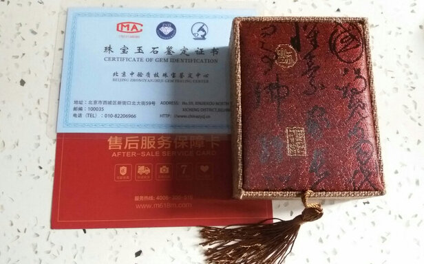 和田玉耳钉