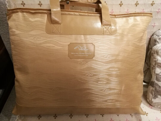 水星家纺加大双人被芯一个月后开始后悔了诉说原因