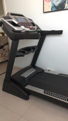 跑步机|评测细节：美国sole速尔F85NEW跑步机真实使用感受?不看后悔了?