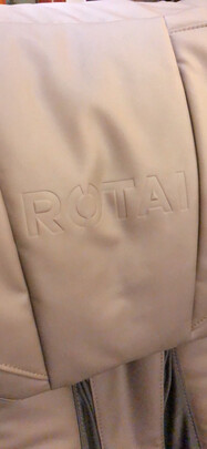 一起来谈谈荣泰ROTAI 6038按摩椅怎么样?大家觉得这款好用吗