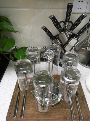 玻璃水杯