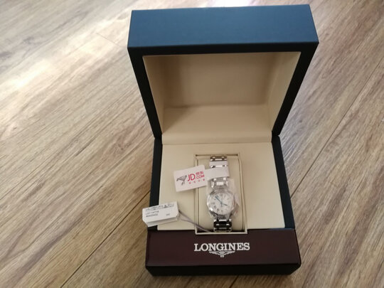 手表|报价参数浪琴瑞士手表是否值得选购?上手讲讲实情真相？